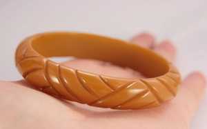 กำไลข้อมือแฟชั่นทำด้วยมือทำจากยางเรซินสำหรับผู้หญิงและเด็กผู้หญิงการออกแบบที่มีสีสันทันสมัยจากอินเดีย - Product Image 3