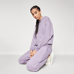 Qualité supérieure Prix bas Vêtements de sport pour femme Survêtement OEM Ensembles deux pièces pour femme taille adulte coupe ajustée - Product Image 5