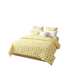 Ensemble de literie 4 pièces moderne en microfibre à motif floral, alternative au duvet, avec drap plat et taies d'oreiller, pour usage domestique et hôtelier - Product Image 1