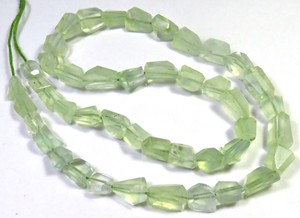 Perles de préhnite facettées 7-12 mm, pépites vertes naturelles, brin de 16 pouces avec pierres brutes de qualité supérieure, 140 carats pour bijoux - Product Image 3