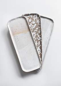 Grand plateau de service en céramique parfait pour les réunions de famille, les repas de vacances et les dîners de célébration spéciaux - Product Image 3