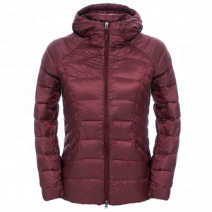 Veste d'équitation durable pour femmes avec coquille imperméable coutures renforcées coupe ergonomique fermeture à glissière sécurisée et doublure chaude à vendre - Product Image 1