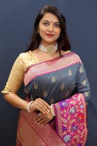 Paithani Saree en soie pure douce avec motif floral Jari Collections de mariage ethnique pour une tenue traditionnelle indienne - Product Image 6