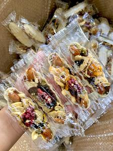 เค้กนัทโบ๊ตที่มีคุณค่าทางโภชนาการขนมอบขนมกรอบเหมาะสำหรับร้านขนมหวานเบเกอรี่และธุรกิจค้าปลีกเวียดนาม - Product Image 3