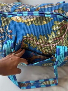 Bolsa de Lona de Algodón Azul Floral de Gran Capacidad, Duradera, de Alta Calidad, Deportiva, Casual, de Fin de Semana, con Cierre de Cremallera - Product Image 4