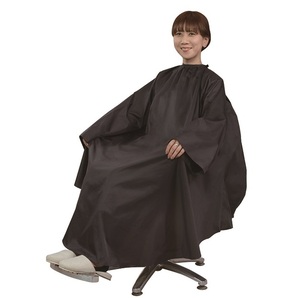 Herramientas de peluquería de poliéster al por mayor capas de champú para teñir el cabello juego de capa de peluquero y maquillaje - Product Image 1