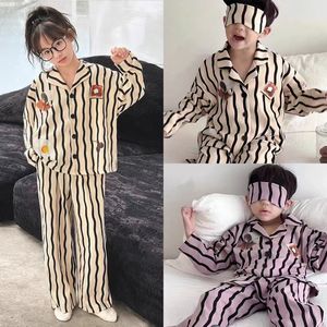 Nouveau style de vêtements de nuit pour enfants coréens (garçons et filles)-Printemps/Automne 2025-Ensemble de vêtements de maison à manches longues-Ensemble deux pièces <span class=keywords><strong>Merlot</strong></span> - Product Image 6