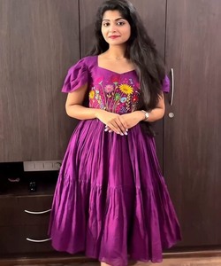 ชุด Anarkali Mul ผ้าฝ้ายปักด้ายสำหรับเทศกาลสีชมพู - Product Image 1