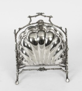 Réchauffeur de boîte à biscuits en coquille pliante plaqué argent Récipient à dessert de table décoratif artisanal avec support de branche naturaliste - Product Image 2