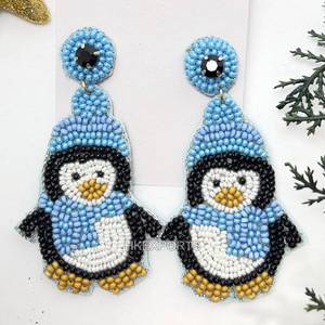 Boucles d'oreilles pingouin perlées bleues blanches faites à la main pour femmes accessoires animaux de noël uniques bijoux de mode d'hiver - Product Image 2