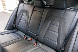 Mercedes-AMG E63 S Wagon d'occasion 2020, environ 8 200 milles, finition Gulf Blue Manufaktur, freins en carbone-céramique, très bien équipée - Product Image 2