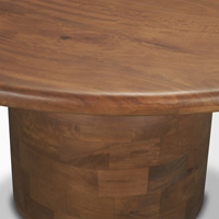Base de piétement incurvée à motif de briques moderne et intriguant, finition bois massif brun moyen riche et contemporain, 4 places