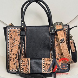 Bolso de mano de lujo con cuero de vaca, bolso de mano oculto y organizador de viaje hecho a mano, BILLETERA, conjunto combinado de 2 piezas para mujer - Product Image 1