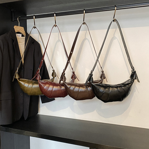 Bolso de hombro informal con correa única de cuero PU para mujer de estilo japonés 2024, cremallera de Color caramelo, diseño de bandolera portátil de media luna - Product Image 1