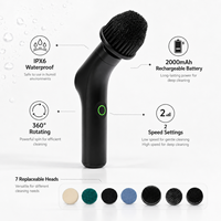 Brosse de Nettoyage Électrique Rotative Sans Fil 7-en-1 Rétractable et Étanche IPX6 avec Tige Extensible et Réglable pour le Nettoyage Domestique (Vente en Gros)
