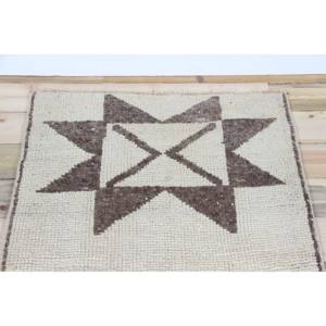 Tapis de 2,6 x 4,7 pieds, tapis turc vintage, tapis en laine beige brun à motifs géométriques - Product Image 4