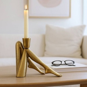 Candelabro de Latón y Aluminio de Lujo con Textura Personalizada Hecho a Mano, Portavelas de Estilo con Acabado Premium, Decoración del Hogar de Alta Gama - Product Image 4