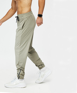 กางเกงกีฬาบุรุษน้ำหนักเบาสบายๆมีกระเป๋าแบนเป็นมิตรกับสิ่งแวดล้อมแห้งเร็วเข้ายิมวิ่งจ๊อกกิ้งกลางแจ้ง - Product Image 3