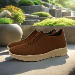 Chaussures décontractées pour hommes avec tissu tissé respirant Semelle intérieure en caoutchouc/EVA légère et confortable et durable Prix de gros disponible - Product Image 1