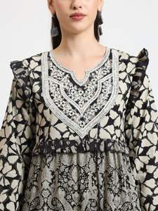 Robe de bal à imprimé floral robe mi-longue avec encolure ornée noir beige manches longues taille tombante conception à plusieurs niveaux pour l'été - Product Image 6