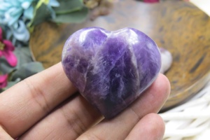 Gros Améthyste Cristal Coeur Naturel Violet Quartz Pierre de Guérison pour Énergie Calme Reiki Méditation Amour Chakra Cadeau Spirituel - Product Image 2