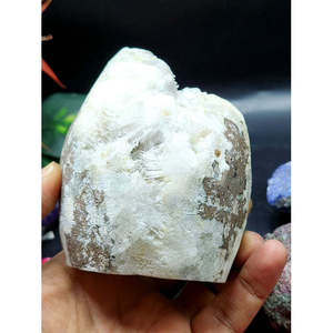 Cavité naturelle de scolecite en forme libre - reiki/énergie/chakra/guérison - 3 pouces et 390 g (0,86 lb) - Product Image 5