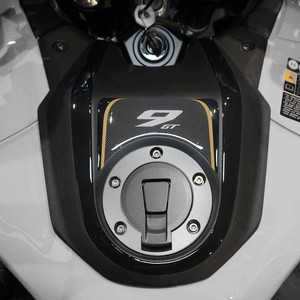 Autocollants de protection de réservoir 3D sur mesure pour moto Yamaha Tracer 9 GT 2025 – Décalcomanies personnalisables - Product Image 1