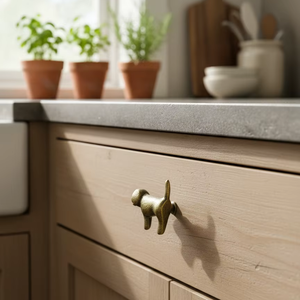 ลูกบิดตู้เหล็กรูปทรงสุนัขแบบร่วมสมัยมือจับลิ้นชักทำจากทองเหลืองโบราณสำหรับตกแต่งเฟอร์นิเจอร์ในห้องครัว - Product Image 1