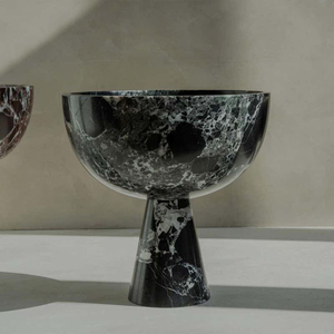 Cuenco de Pedestal de mármol verde negro para decoración del hogar moderno hecho a mano de lujo, frutero con patas de piedra Natural ecológico para bodas - Product Image 1