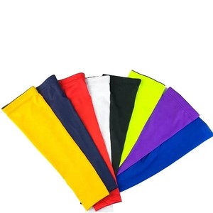 ปลอกแขนป้องกัน UV สำหรับเล่นกีฬาบาสเก็ตบอลปลอกแขนสีดำสำหรับป้องกันแบบกดโลโก้ตามสั่ง - Product Image 2