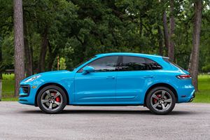 2023 Maccan S TwinTurbo V.6 AWD MiamiBlue - Product Image 4