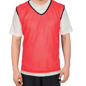 Gilet de sport réversible unisexe pour jeunes, logo personnalisé, football, basketball, entraînement, col en V, imprimé par transfert thermique - Product Image 1