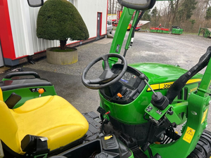 Tracteur utilitaire compact John Deere 3025E, 24,4 CV, diesel, 4 roues motrices, transmission hydrostatique, à vendre - Product Image 5