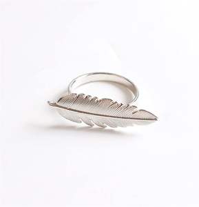 Anillos para Servilletas de Metal con Acabado Plateado, Tallados a Mano, Diseño Rectangular 100% Madera de Fresno, Estilo Clásico, Opción de Logotipo Personalizado MZ - Product Image 5