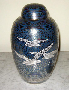 Oiseau en laiton chaud gravé moderne classique Look cendres humaines urnes de crémation pour entonnoir fournitures métal fantaisie Royal luxes Design urne - Product Image 3