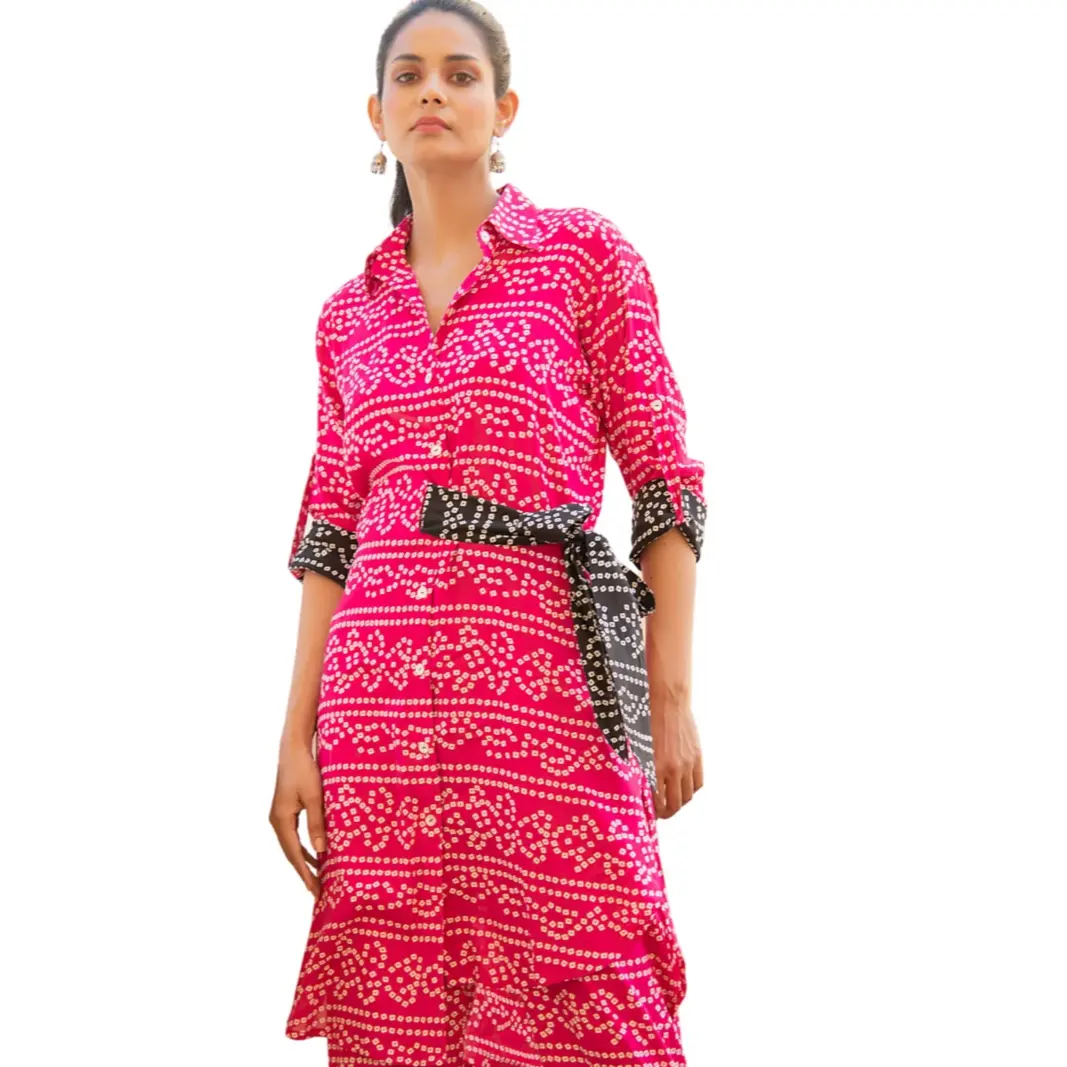 자홍색 핑크 Bhandej 프린트 셔츠 블랙 Bhandej 사이드 타이 업 스테이트먼트 하의 공동 코드 세트 저렴한 가격