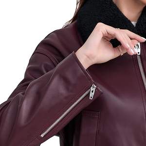 Venta al por mayor de cuero genuino Borgoña chaqueta de bombardero de alta calidad OEM logotipo personalizado colores cierre de cremallera chaquetas de motorista de las mujeres - Product Image 6