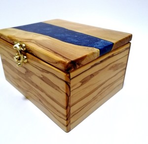 Boîte à bibelots en résine en bois faite à la main Solution de stockage Rectangle à bas prix pour bagues de mariage boucles d'oreilles colliers au meilleur prix - Product Image 3