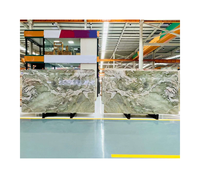 Dalles de quartzite en cristal vertes polies de Fuchsite assorties par livre pour le mur de caractéristique