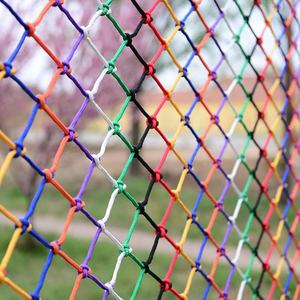 Coloré enfants filet <span class=keywords><strong>de</strong></span> <span class=keywords><strong>sécurité</strong></span> maternelle Anti-chute filet escaliers <span class=keywords><strong>balcon</strong></span> garde-corps enfant sûr maille <span class=keywords><strong>grille</strong></span> filet <span class=keywords><strong>de</strong></span> protection - Product Image 2