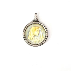 925 Sterling Silver Fine Round Yellow Mother of <b>Pearl</b> Themed <b>Pendant</b> for Men & Unisex Casual/Sporty Wear NA - Product Image 1