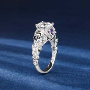 Anillo de Compromiso Jeulia Enduring Love con Diseño de Calavera, Chapado en Oro Rosa y Diamantes - Product Image 5
