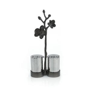 Molinillos de sal y pimienta con textura martillada recubierta de polvo de Color blanco de Metal más exigentes con soporte de diseñador de flores de Color negro - Product Image 3