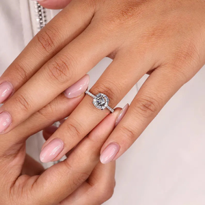 Anillo de Compromiso Elegante para Mujer, Estilo Vintage, con Diamante Cultivado en Laboratorio de Corte Portugués de 1 Quilate, Oro Blanco de 14K con Baño de Rodio, Certificado IGI - Product Image 2