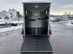 Remorque pour bétail à vendre avec engrenages et moteur, pour chargeuse compacte haute productivité - Product Image 2