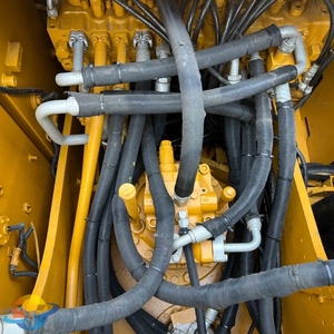 Excavatrice Caterpillar CAT323D2L d'occasion de haute qualité, poids opérationnel de 45 tonnes, moteur principal en bon état de marche, vente à bas prix - Product Image 3