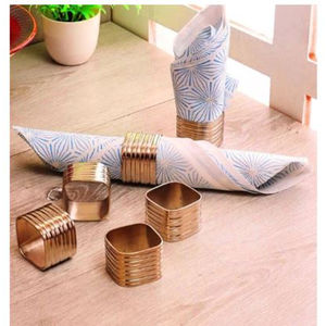 Porte-serviettes en tissu de fer en métal Forme carrée attrayante Anneau de serviette élégant Porte-serviettes pour fournitures d'hôtel - Product Image 1