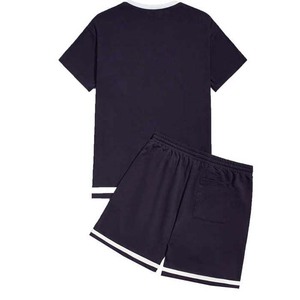 Service OEM Design personnalisé High Street Ensembles grande taille pour hommes Vêtements pour hommes T-shirts à col rond et shorts taille haute Survêtements - Product Image 2