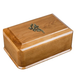 Recién llegado, urna de cremación de madera de acacia para cenizas humanas, urna de madera con logotipo de flor de latón al precio más bajo, producto de artesanía - Product Image 1