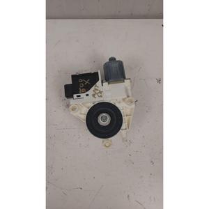 Moteur électrique de lève-vitre avant gauche FIAT 500 X Series (15>) 0130822664 55266963 - Product Image 1